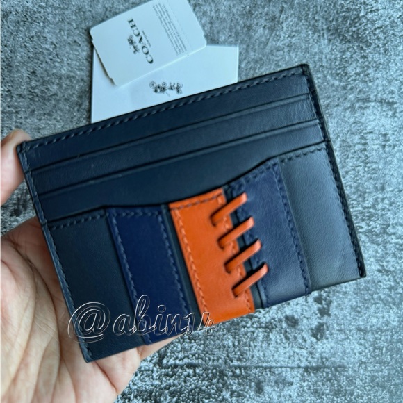 NWT Coach Leather Baseball Stitch Card Case - Picture 4 of 4